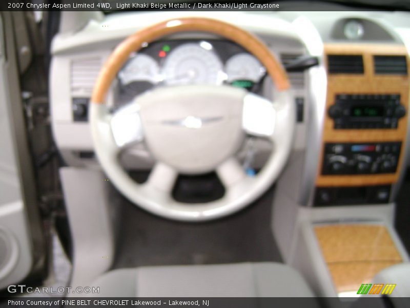 Light Khaki Beige Metallic / Dark Khaki/Light Graystone 2007 Chrysler Aspen Limited 4WD
