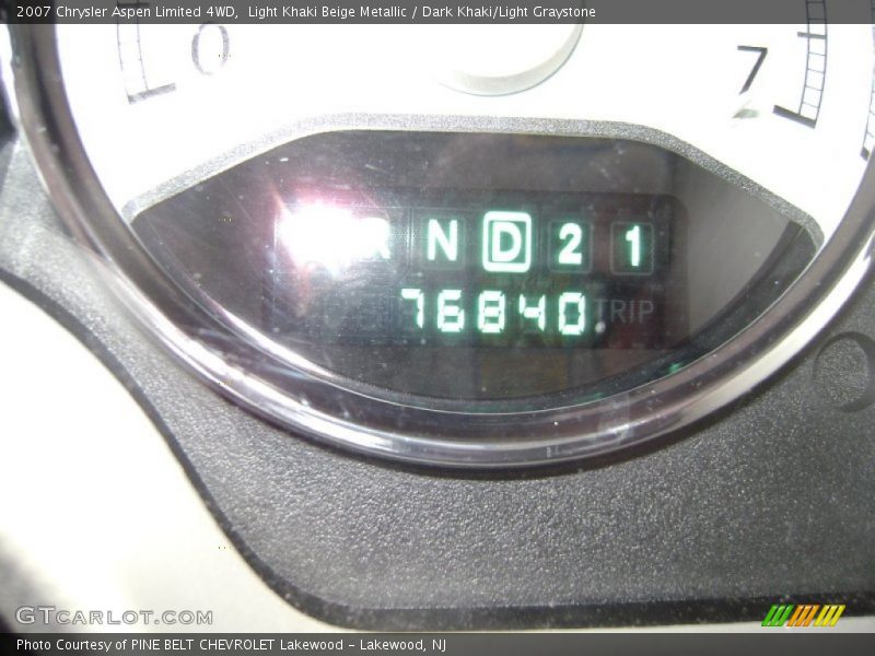 Light Khaki Beige Metallic / Dark Khaki/Light Graystone 2007 Chrysler Aspen Limited 4WD