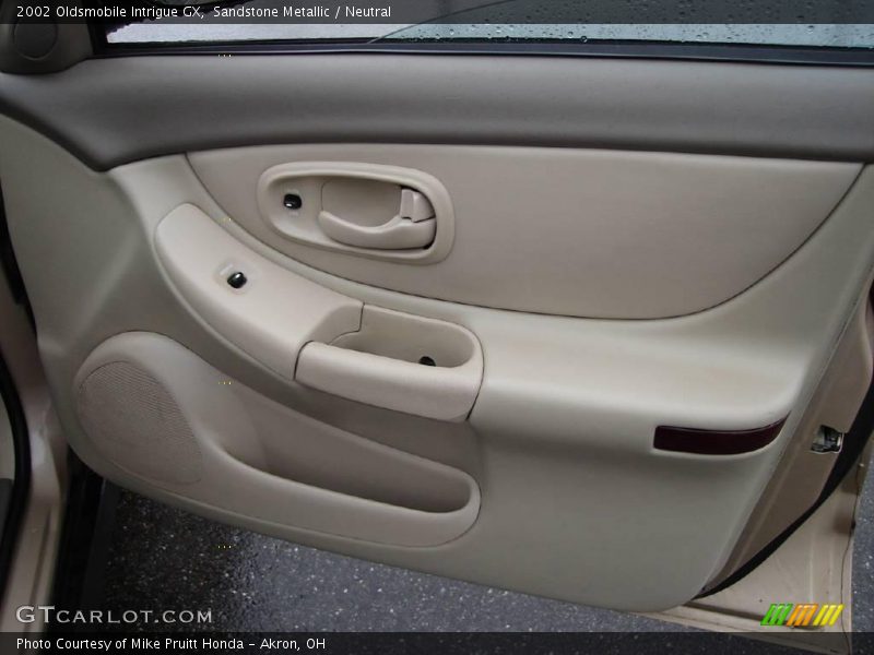 Sandstone Metallic / Neutral 2002 Oldsmobile Intrigue GX