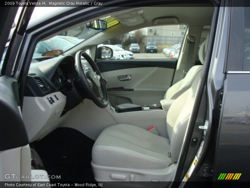 Magnetic Gray Metallic / Gray 2009 Toyota Venza I4