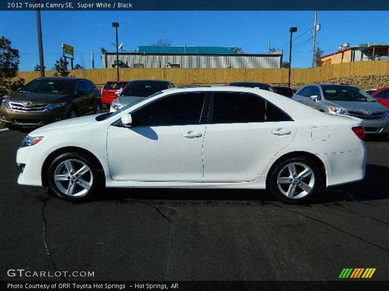 Super White / Black 2012 Toyota Camry SE