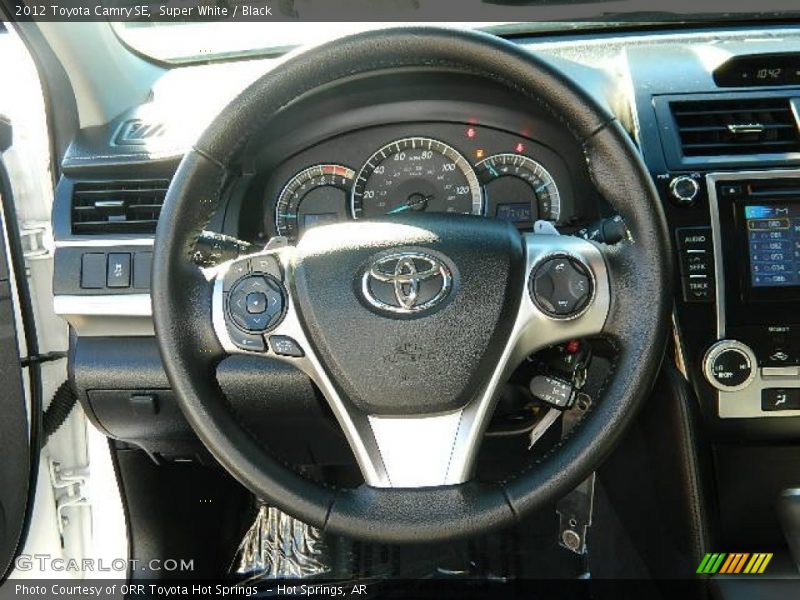Super White / Black 2012 Toyota Camry SE