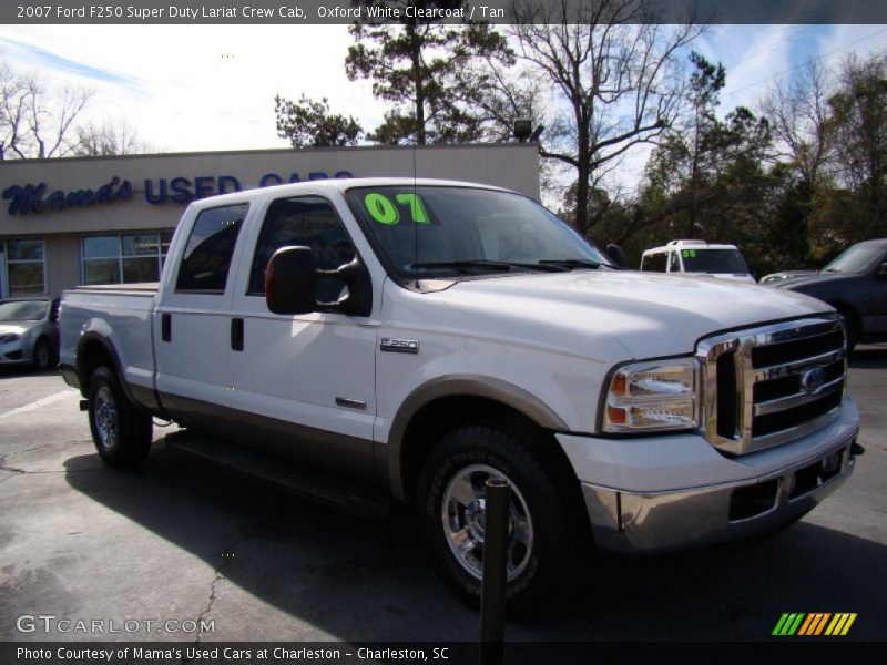 Oxford White Clearcoat / Tan 2007 Ford F250 Super Duty Lariat Crew Cab