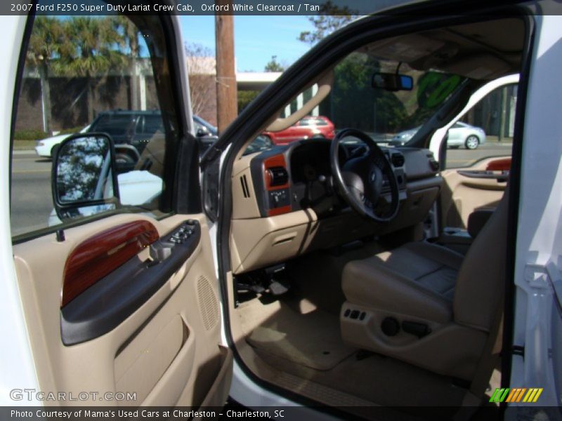 Oxford White Clearcoat / Tan 2007 Ford F250 Super Duty Lariat Crew Cab