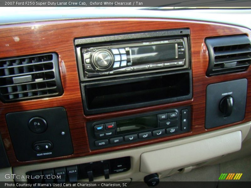 Oxford White Clearcoat / Tan 2007 Ford F250 Super Duty Lariat Crew Cab