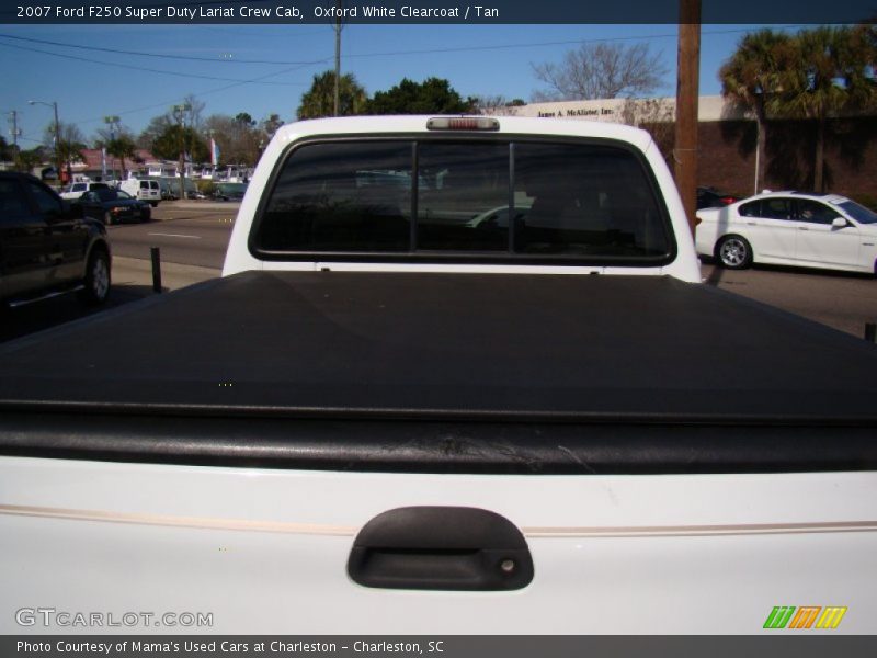 Oxford White Clearcoat / Tan 2007 Ford F250 Super Duty Lariat Crew Cab