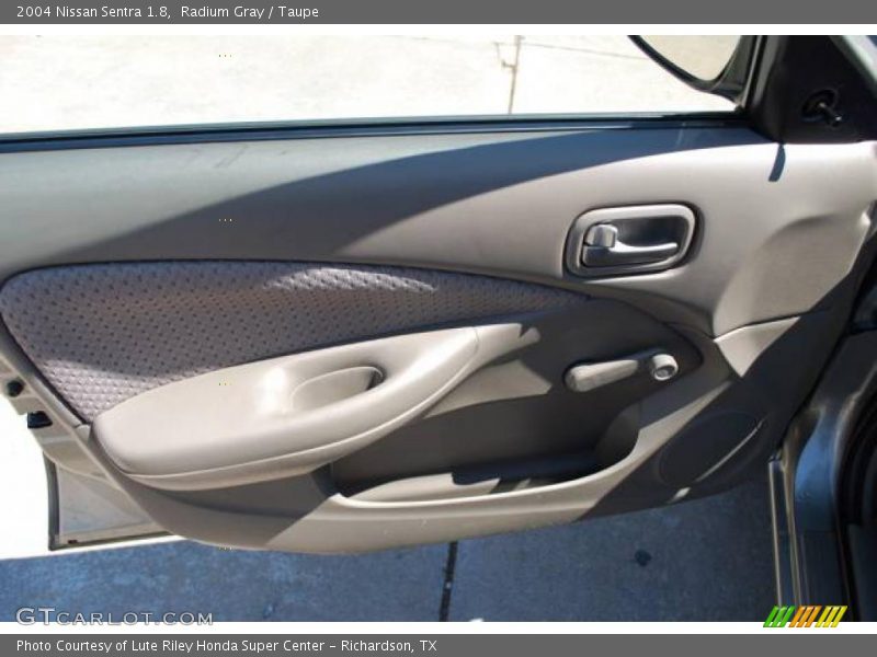 Radium Gray / Taupe 2004 Nissan Sentra 1.8