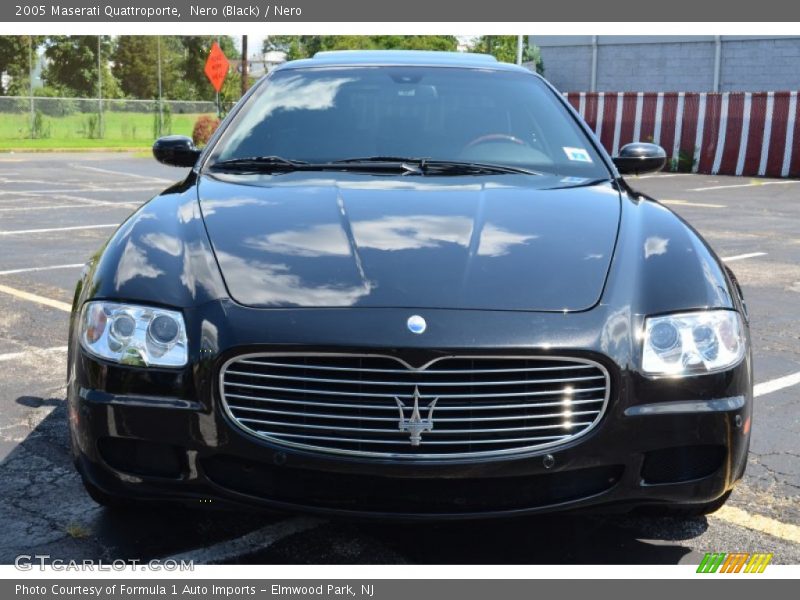 Nero (Black) / Nero 2005 Maserati Quattroporte