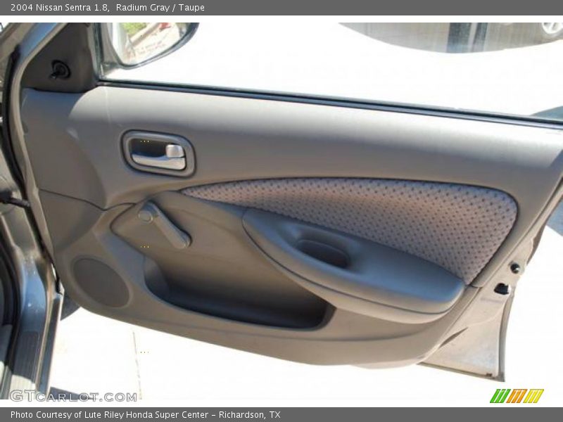 Radium Gray / Taupe 2004 Nissan Sentra 1.8