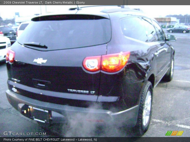 Dark Cherry Metallic / Ebony 2009 Chevrolet Traverse LT