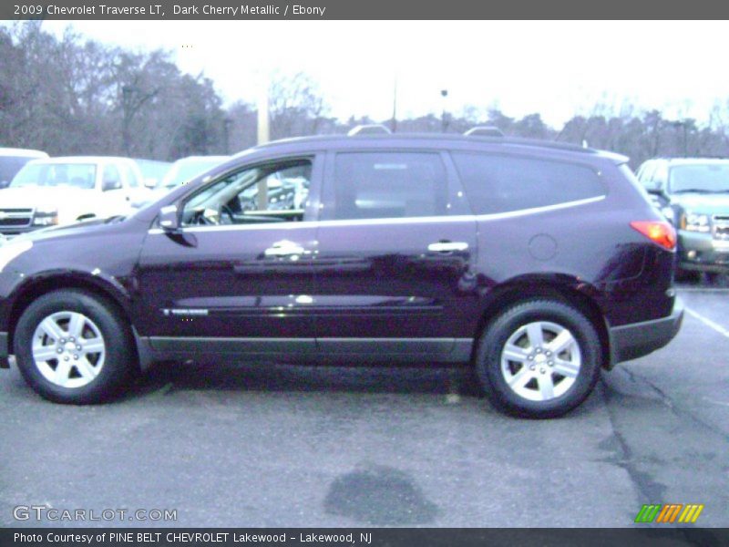 Dark Cherry Metallic / Ebony 2009 Chevrolet Traverse LT