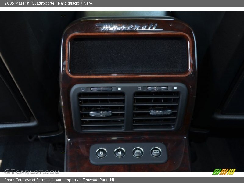 Controls of 2005 Quattroporte 