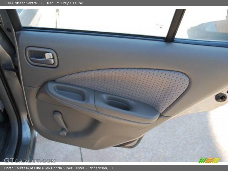 Radium Gray / Taupe 2004 Nissan Sentra 1.8