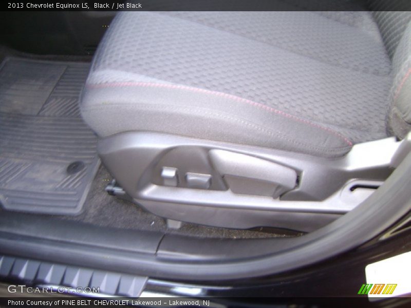 Black / Jet Black 2013 Chevrolet Equinox LS