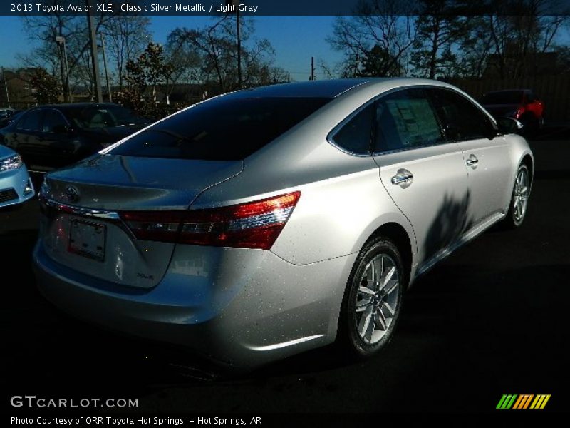 Classic Silver Metallic / Light Gray 2013 Toyota Avalon XLE