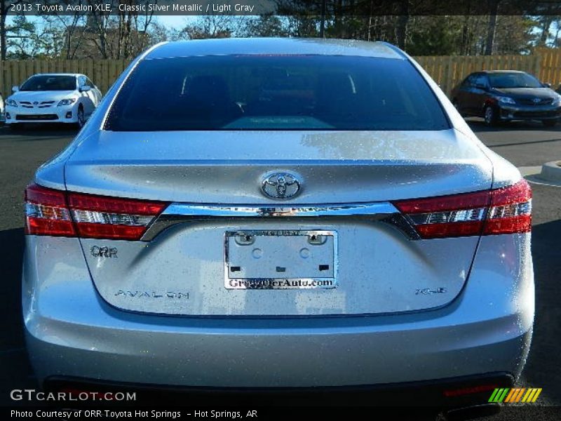 Classic Silver Metallic / Light Gray 2013 Toyota Avalon XLE
