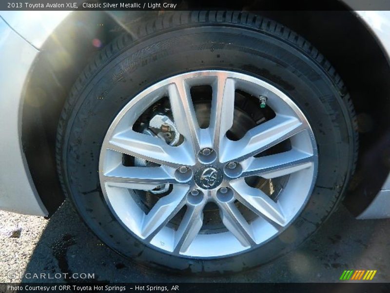Classic Silver Metallic / Light Gray 2013 Toyota Avalon XLE
