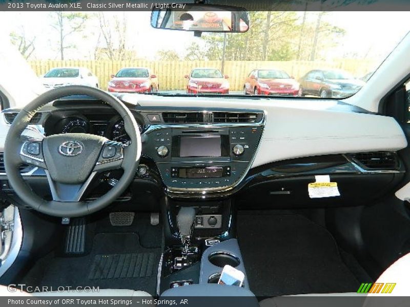 Classic Silver Metallic / Light Gray 2013 Toyota Avalon XLE