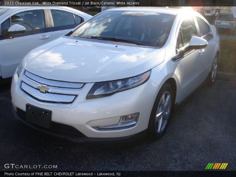 White Diamond Tricoat / Jet Black/Ceramic White Accents 2013 Chevrolet Volt