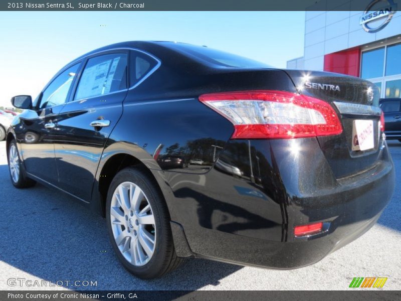 Super Black / Charcoal 2013 Nissan Sentra SL