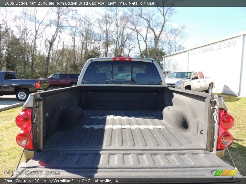 Light Khaki Metallic / Khaki 2009 Dodge Ram 2500 Big Horn Edition Quad Cab 4x4