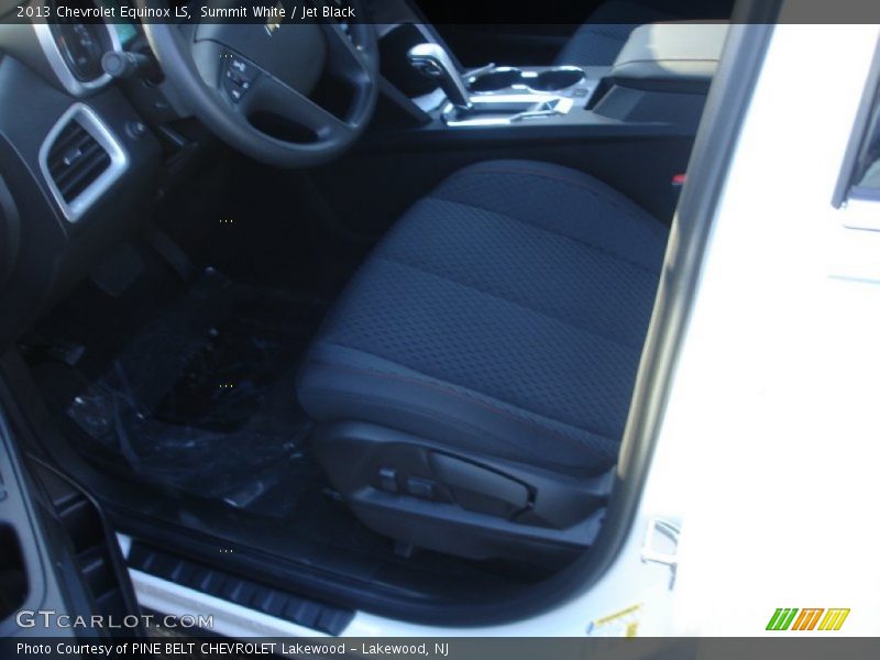 Summit White / Jet Black 2013 Chevrolet Equinox LS