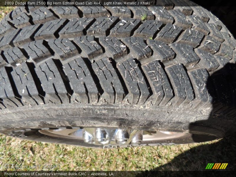 Light Khaki Metallic / Khaki 2009 Dodge Ram 2500 Big Horn Edition Quad Cab 4x4