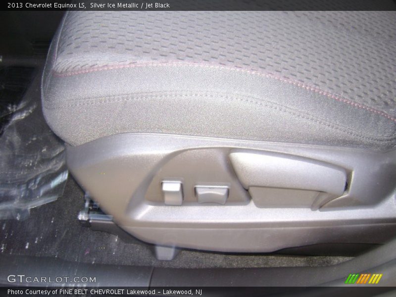 Silver Ice Metallic / Jet Black 2013 Chevrolet Equinox LS