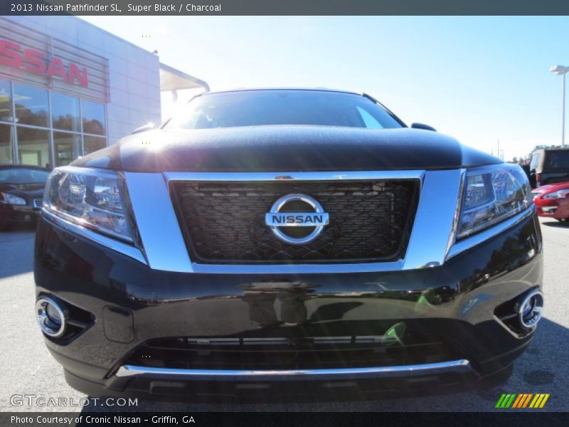 Super Black / Charcoal 2013 Nissan Pathfinder SL
