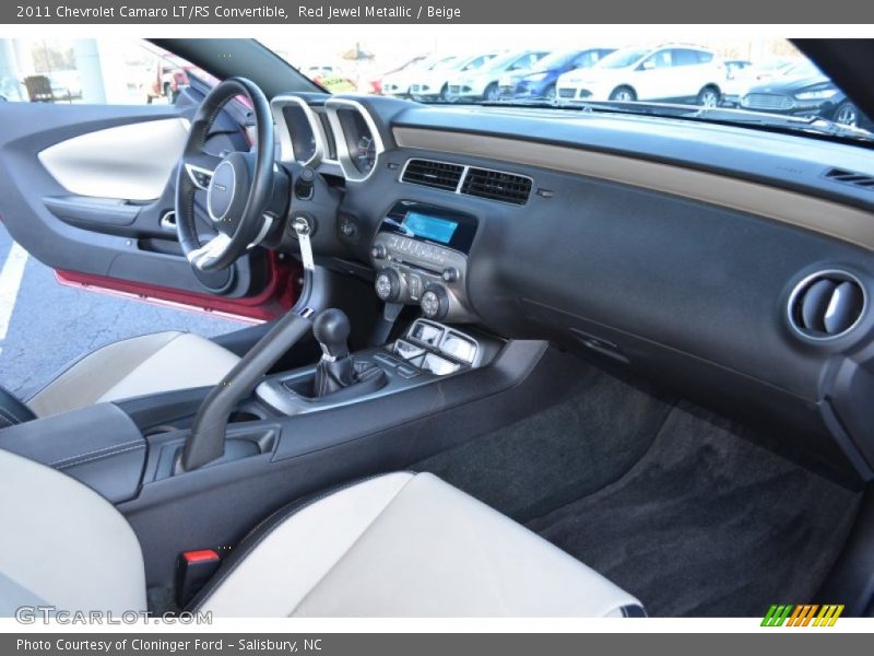 Dashboard of 2011 Camaro LT/RS Convertible
