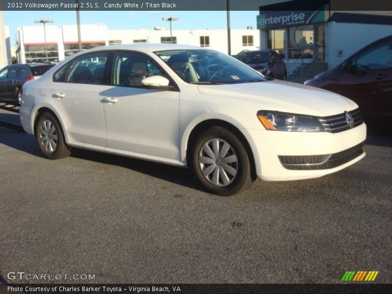 Candy White / Titan Black 2012 Volkswagen Passat 2.5L S