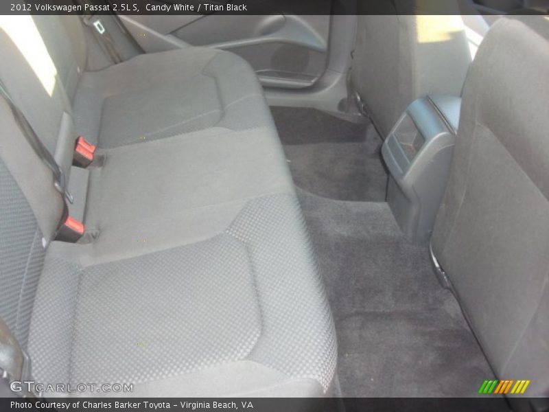 Candy White / Titan Black 2012 Volkswagen Passat 2.5L S