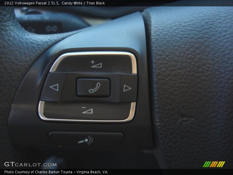 Candy White / Titan Black 2012 Volkswagen Passat 2.5L S