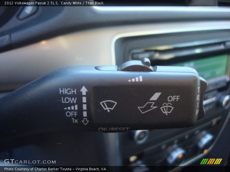 Candy White / Titan Black 2012 Volkswagen Passat 2.5L S
