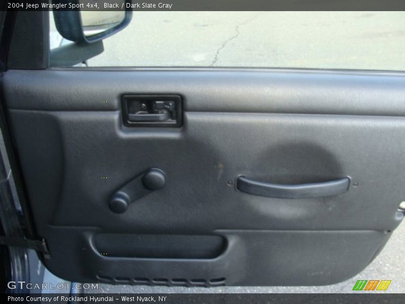 Black / Dark Slate Gray 2004 Jeep Wrangler Sport 4x4