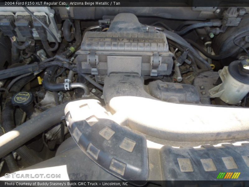 Arizona Beige Metallic / Tan 2004 Ford F150 XLT Regular Cab