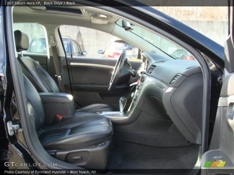 Black Onyx / Black 2007 Saturn Aura XR