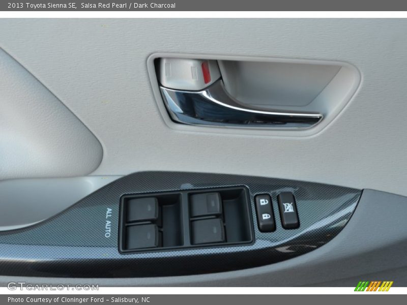 Salsa Red Pearl / Dark Charcoal 2013 Toyota Sienna SE