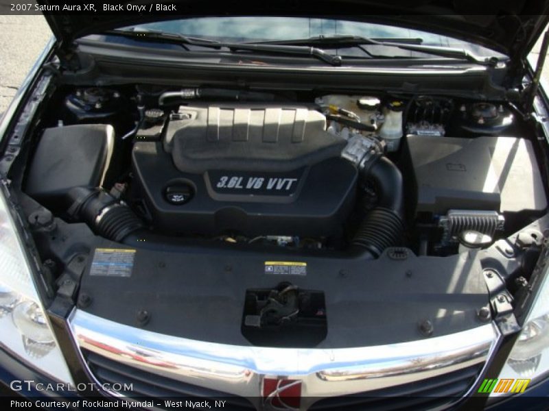 Black Onyx / Black 2007 Saturn Aura XR