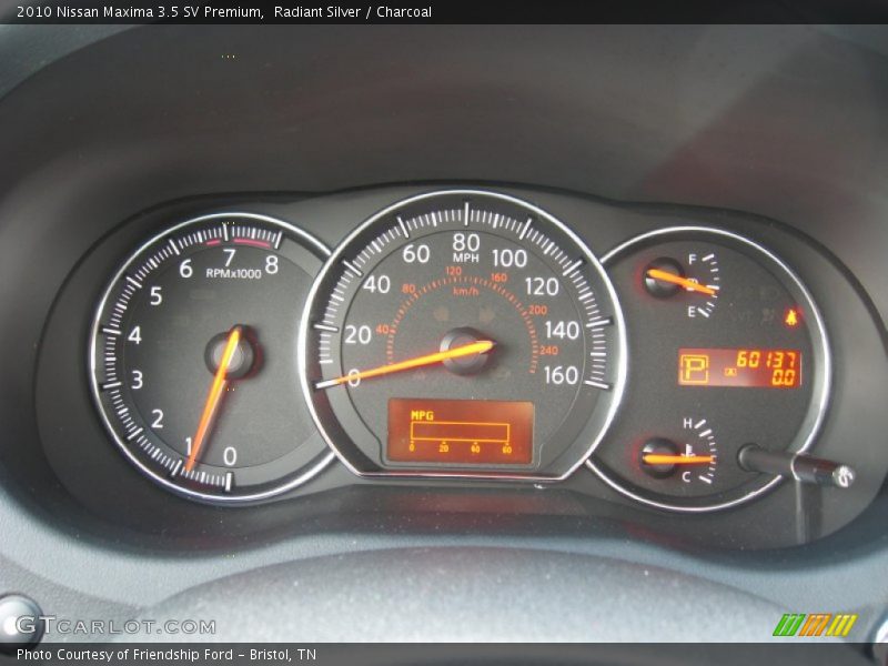 Radiant Silver / Charcoal 2010 Nissan Maxima 3.5 SV Premium