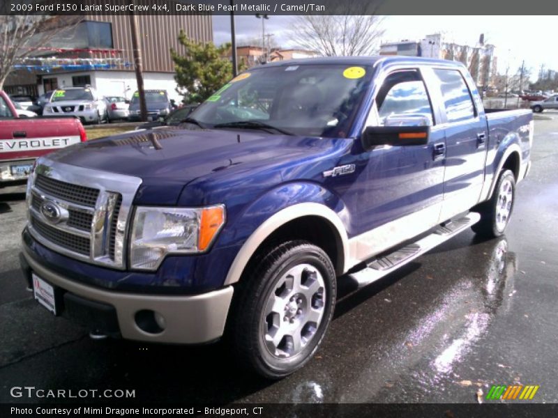 Front 3/4 View of 2009 F150 Lariat SuperCrew 4x4