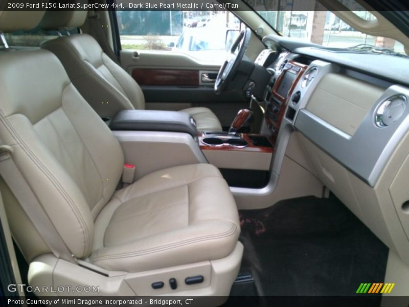 Front Seat of 2009 F150 Lariat SuperCrew 4x4