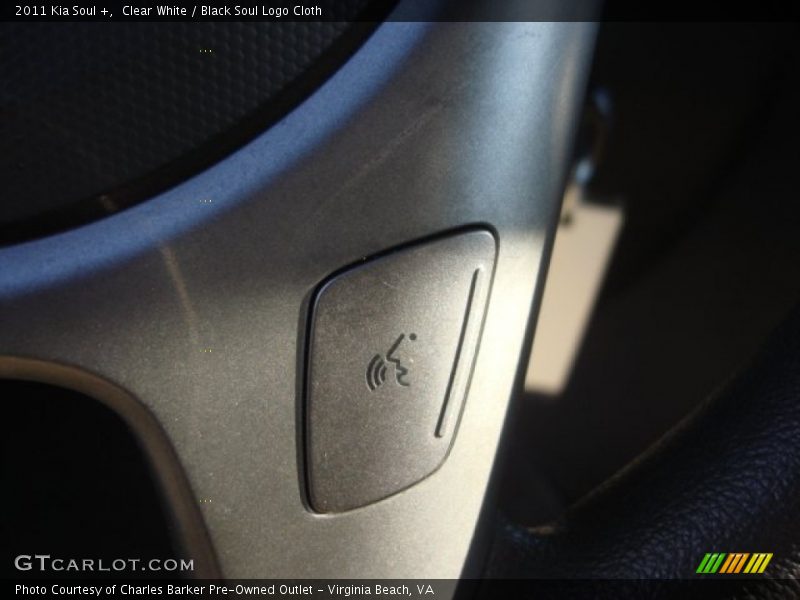 Clear White / Black Soul Logo Cloth 2011 Kia Soul +
