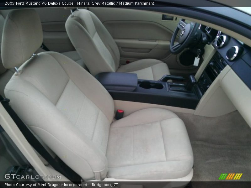 Mineral Grey Metallic / Medium Parchment 2005 Ford Mustang V6 Deluxe Coupe