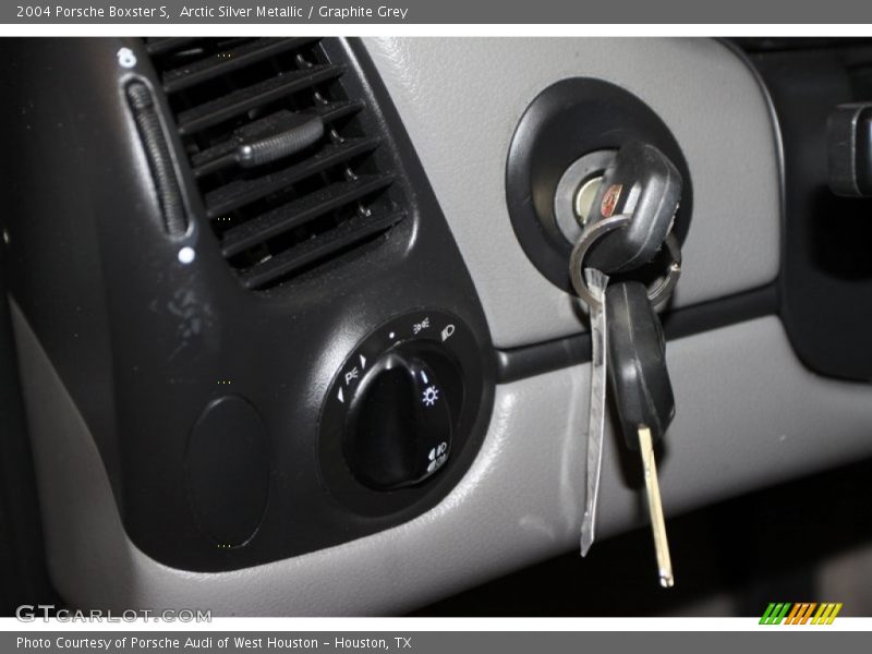 Arctic Silver Metallic / Graphite Grey 2004 Porsche Boxster S