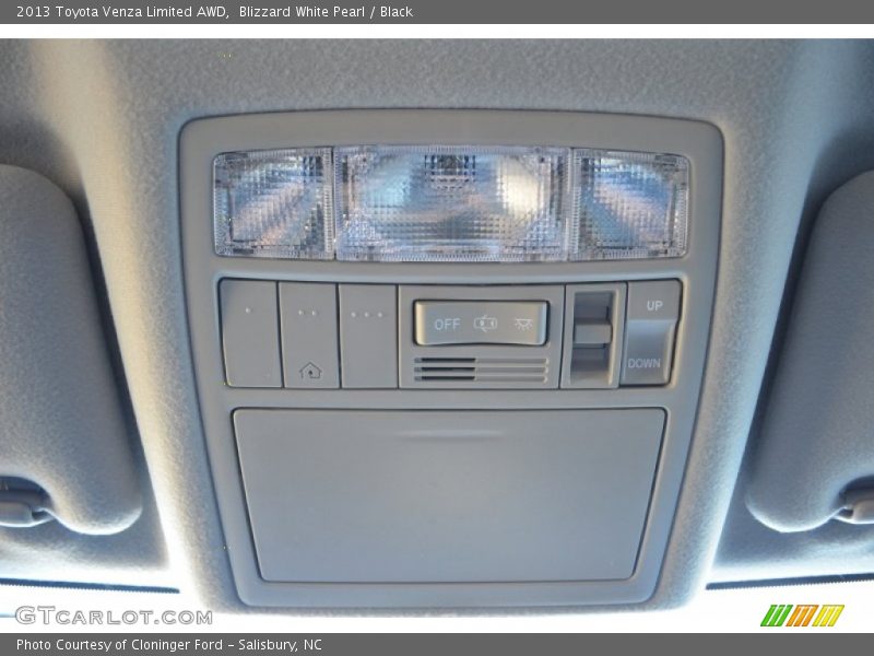 Blizzard White Pearl / Black 2013 Toyota Venza Limited AWD