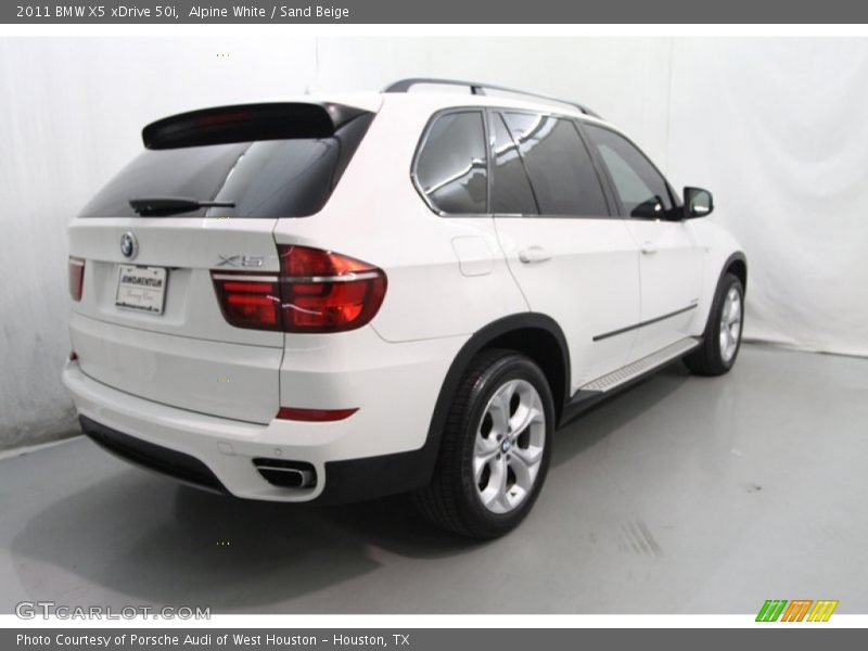 Alpine White / Sand Beige 2011 BMW X5 xDrive 50i