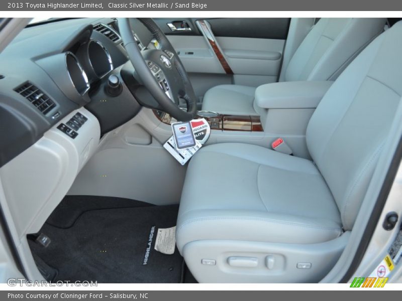 Classic Silver Metallic / Sand Beige 2013 Toyota Highlander Limited