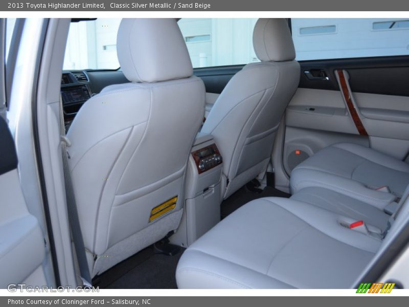 Classic Silver Metallic / Sand Beige 2013 Toyota Highlander Limited