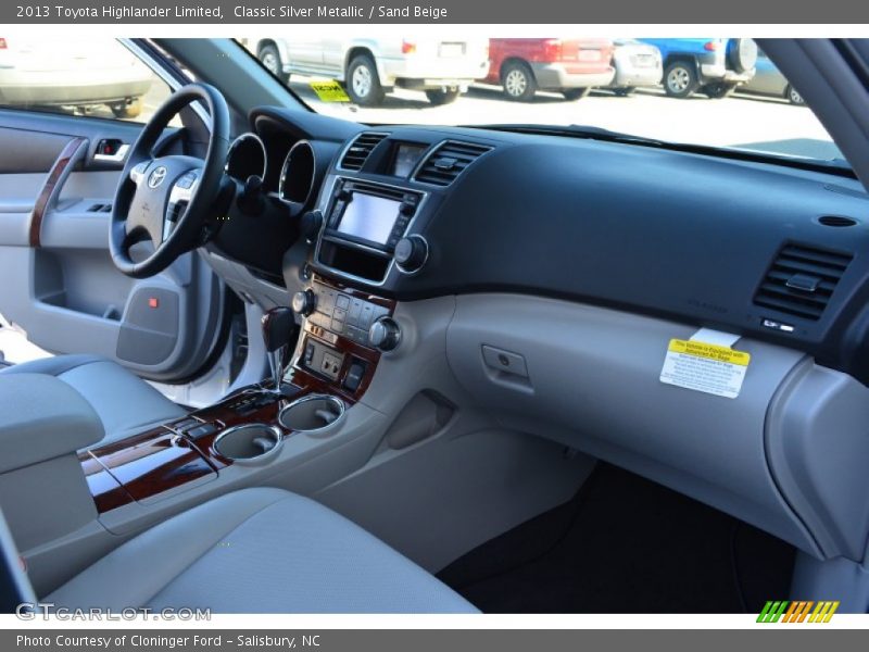 Classic Silver Metallic / Sand Beige 2013 Toyota Highlander Limited